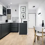 Apartment By The River Walonska 15 - Gym - Sauna - Jacuzzi Wroclaw