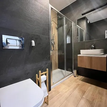 شقة By The River Walonska 15 - Gym - Sauna - Jacuzzi *