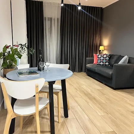 By The River Walonska 15 - Gym - Sauna - Jacuzzi *